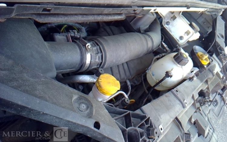 RENAULT TRAFIC GCF 1000 L1H1 120 DCI BLANC GB-592-PS