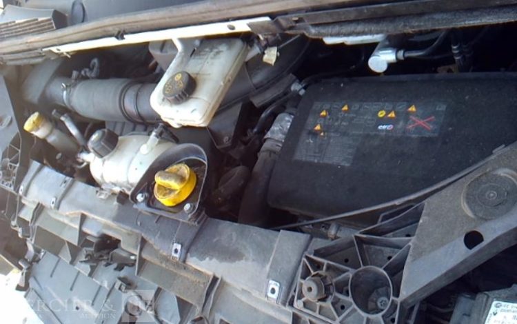 RENAULT TRAFIC GCF 1000 L1H1 120 DCI BLANC GB-592-PS