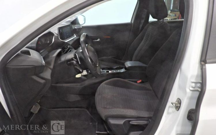 PEUGEOT 208 PURETECH 100CH ACTIVE PACK BLANC GF-956-XS