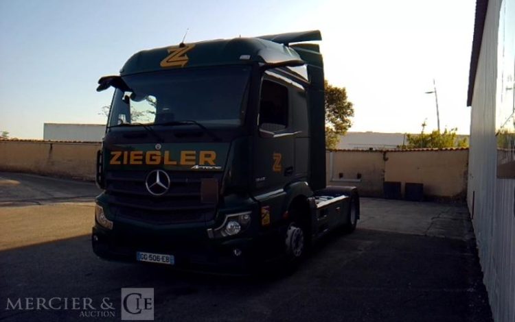 MERCEDES ACTROS 1845 – 4X2 – PTAC 19T  GG-506-EB