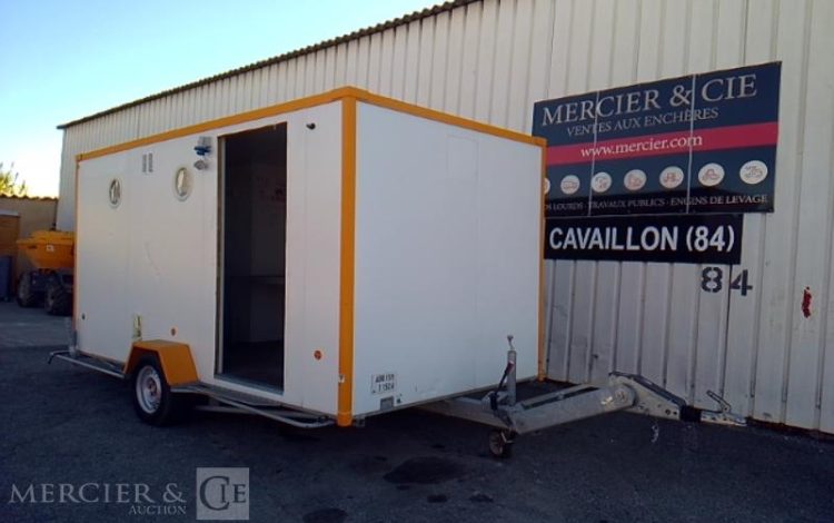 CNSE ABRI CHANTIER 9M2 ISOLE + WC  GG-670-AJ