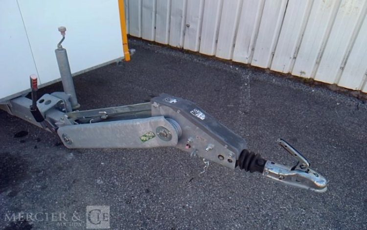 CNSE ABRI CHANTIER 9M2 ISOLE + WC  GG-670-AJ