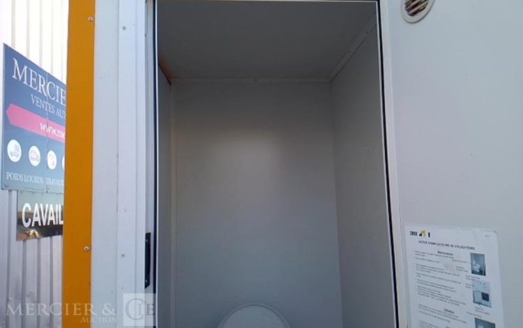 CNSE ABRI CHANTIER 9M2 ISOLE + WC  GG-670-AJ