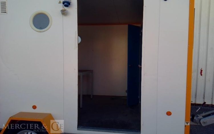 CNSE ABRI CHANTIER 9M2 ISOLE + WC  GG-670-AJ
