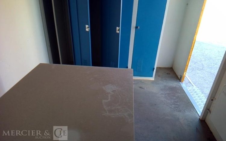 CNSE ABRI CHANTIER 9M2 ISOLE + WC  GG-670-AJ