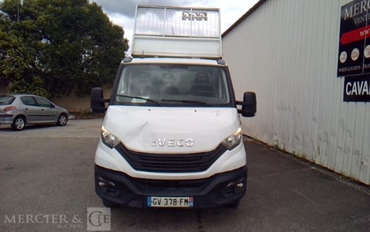IVECO DAILY 35-160 BENNE SIMPLE CABINE COFFRE BLANC GV-378-FM