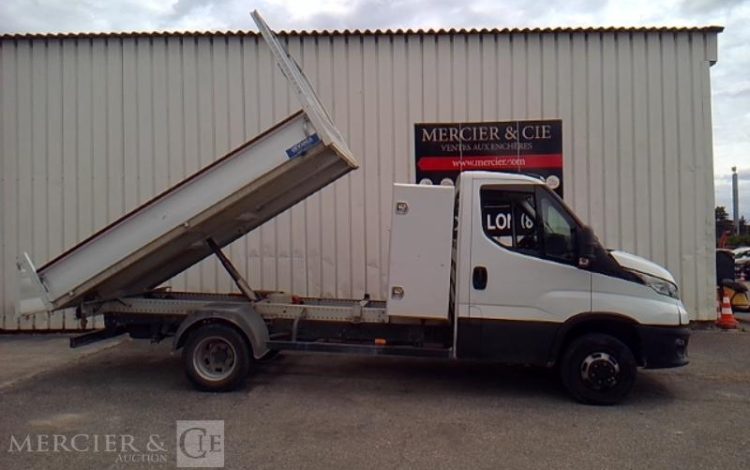 IVECO DAILY 35-160 BENNE SIMPLE CABINE COFFRE BLANC GV-378-FM