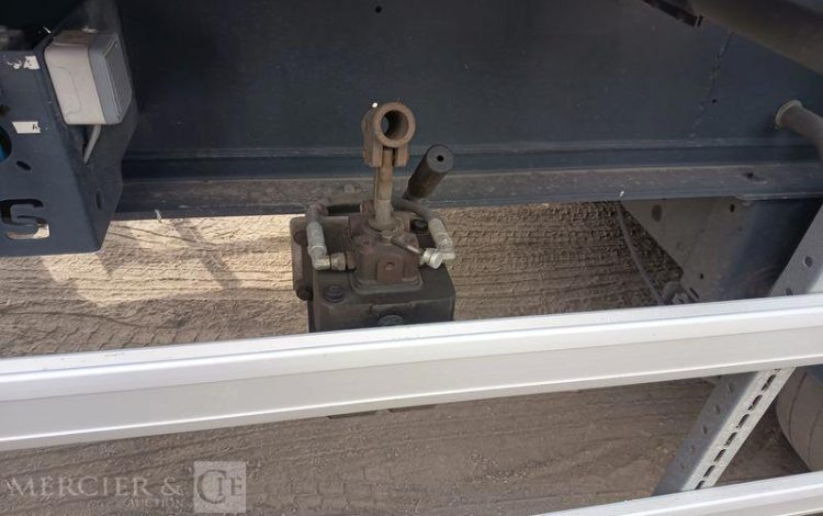 SOCARI SEMI REORQUE BENNE CEREALIERE BASCULANTE 3 ESSIEUX – PTAC 38 TONNES – ANNEE 2024  GX-212-LH