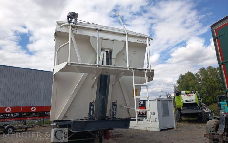 SOCARI SEMI REORQUE BENNE CEREALIERE BASCULANTE 3 ESSIEUX – PTAC 38 TONNES – ANNEE 2024  GX-212-LH