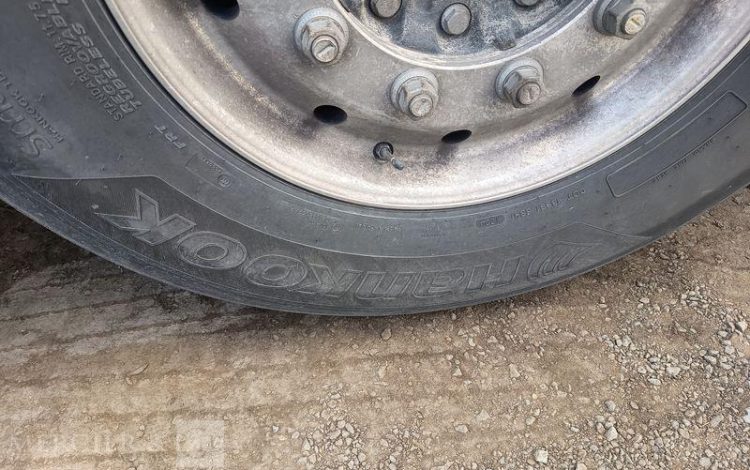 SOCARI SEMI REORQUE BENNE CEREALIERE BASCULANTE 3 ESSIEUX – PTAC 38 TONNES – ANNEE 2024  GX-212-LH