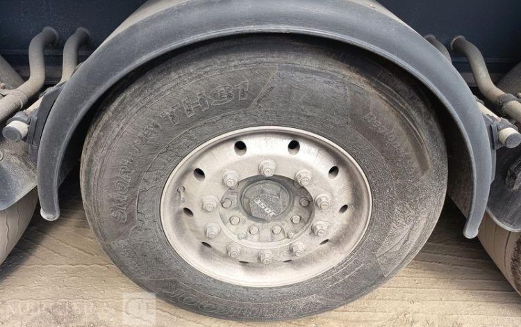 SOCARI SEMI REORQUE BENNE CEREALIERE BASCULANTE 3 ESSIEUX – PTAC 38 TONNES – ANNEE 2024  GX-212-LH