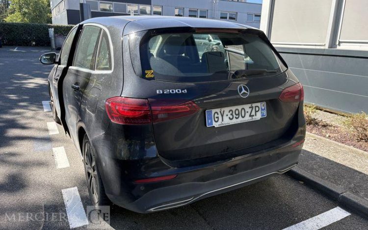 MERCEDES CLASSE B 200d 150ch PROGRESSIVE LINE 8G-DCT NOIR GY-390-ZP