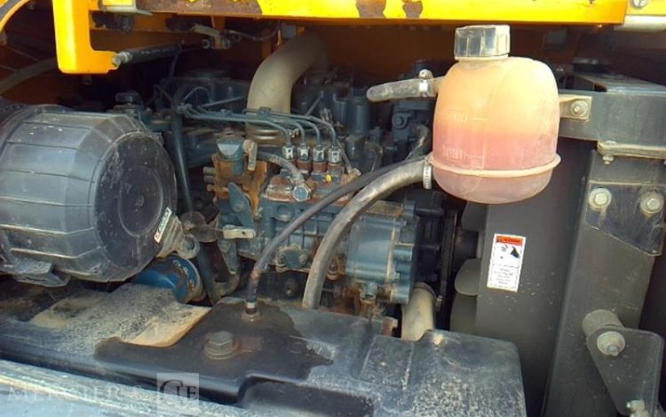 AUSA DUMPER ARTICULE GYRABENNE D600APG – 6T – 3356H – AN2014  GYR010032