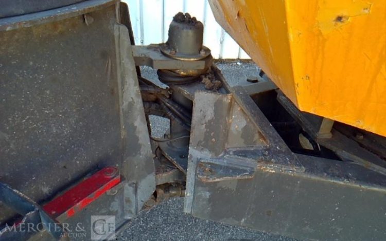 AUSA DUMPER ARTICULE GYRABENNE D600APG – 6T – 3356H – AN2014  GYR010032