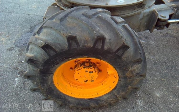 AUSA DUMPER ARTICULE GYRABENNE D600APG – 6T – 3356H – AN2014  GYR010032