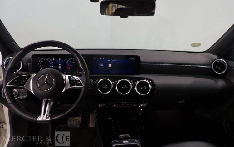 MERCEDES CLASSE A 180 D  HA-428-GV