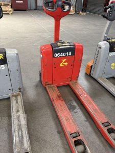 FENWICK TRANSPALETTE ELECTRIQUE MT15 – AN 2024 – 161 HEURES ROUGE N64014