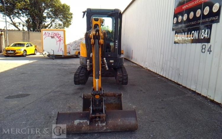 BOBCAT MINI-PELLE E26 – 3 GODETS – 2T6 – 3314H – AN2016  PEL010300