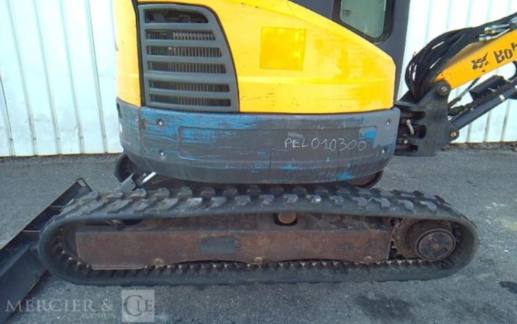BOBCAT MINI-PELLE E26 – 3 GODETS – 2T6 – 3314H – AN2016  PEL010300