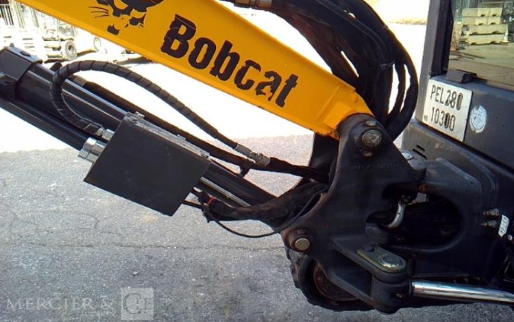 BOBCAT MINI-PELLE E26 – 3 GODETS – 2T6 – 3314H – AN2016  PEL010300