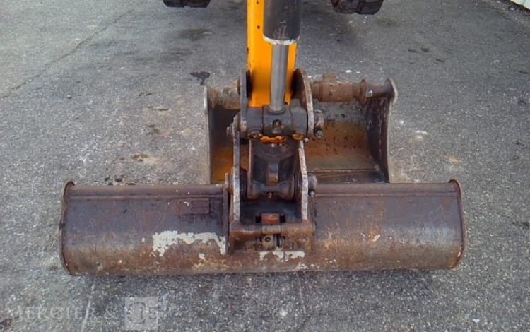 BOBCAT MINI-PELLE E26 – 3 GODETS – 2T6 – 3314H – AN2016  PEL010300