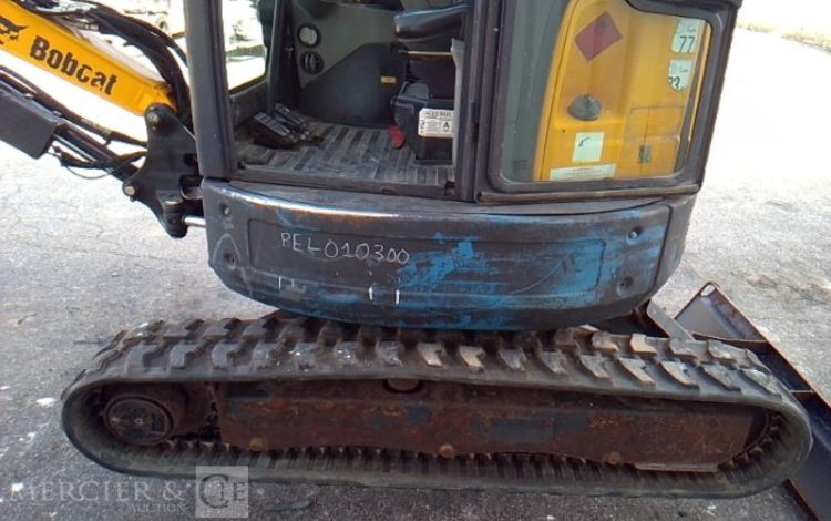 BOBCAT MINI-PELLE E26 – 3 GODETS – 2T6 – 3314H – AN2016  PEL010300