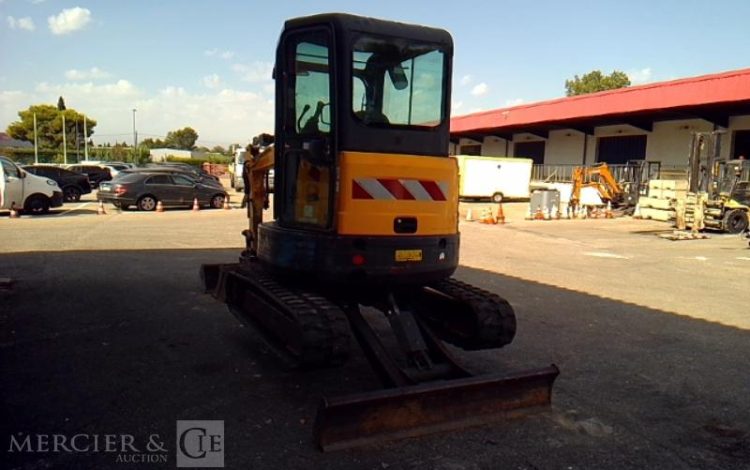 BOBCAT MINI-PELLE E26 – 3 GODETS – 2T6 – 3314H – AN2016  PEL010300