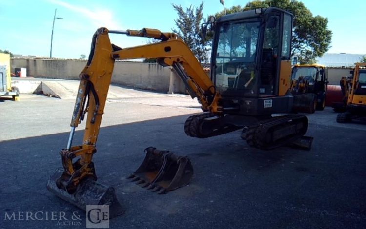 VOLVO MINIPELLE ECR25D – 3 GODETS – 2T5 – 2984H – AN2017  PEL010357
