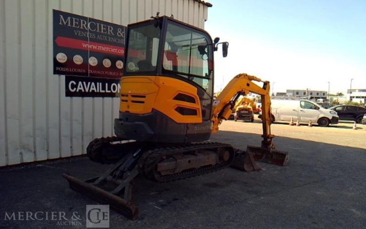 VOLVO MINIPELLE ECR25D – 3 GODETS – 2T5 – 2984H – AN2017  PEL010357