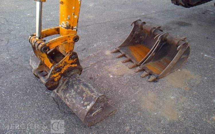 VOLVO MINIPELLE ECR25D – 3 GODETS – 2T5 – 2984H – AN2017  PEL010357