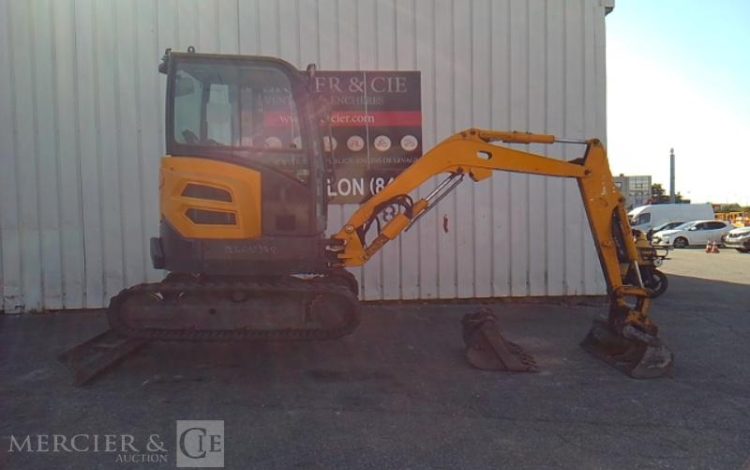 VOLVO MINIPELLE ECR25D – 3 GODETS – 2T5 – 2984H – AN2017  PEL010357