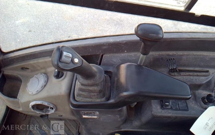 VOLVO MINIPELLE ECR25D – 3 GODETS – 2T5 – 2984H – AN2017  PEL010357