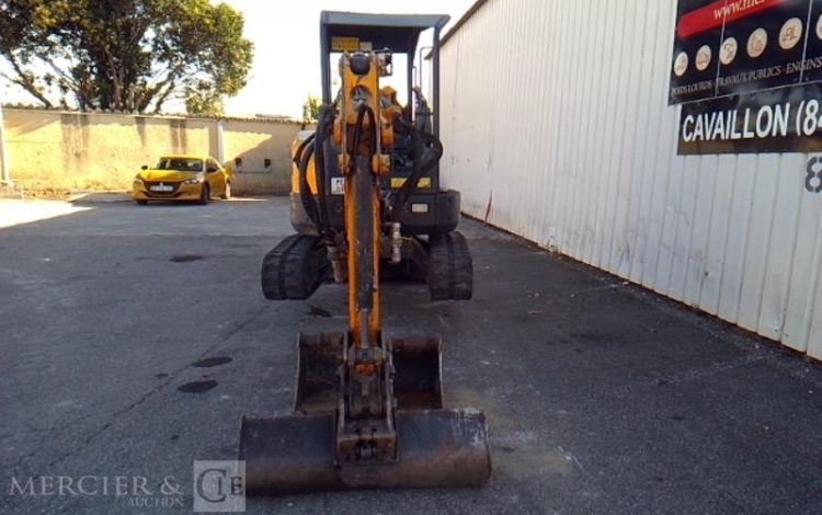 BOBCAT MINI PELLE E26***EM – 3 GODETS – 2T6 – 3428H – AN2016  PEL010417