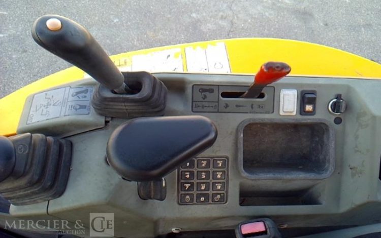 BOBCAT MINI PELLE E26***EM – 3 GODETS – 2T6 – 3428H – AN2016  PEL010417