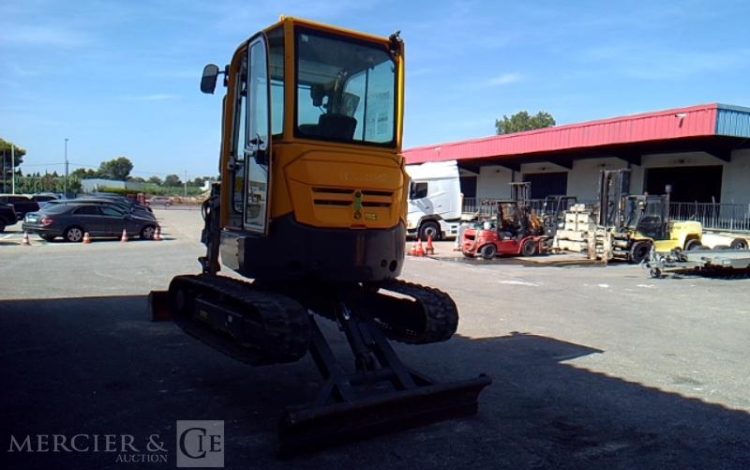 VOLVO MINIPELLE ECR25D – 3 GODETS – 2T5 – 2188H – AN2018  PEL010495