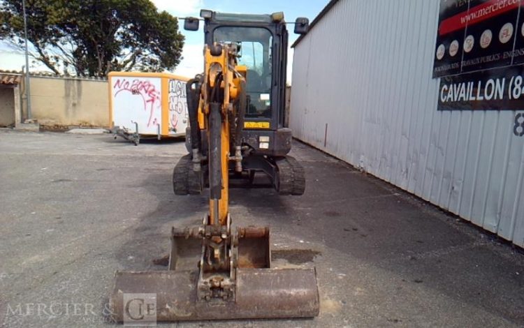 BOBCAT MINI-PELLE E26 – 3 GODETS – 2T6 – 3384H – AN2018  PEL010551