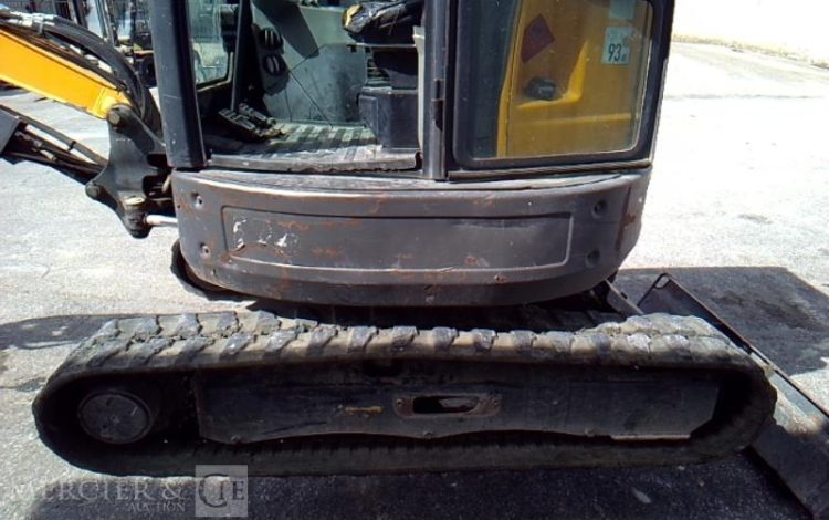 BOBCAT MINI-PELLE E26 – 3 GODETS – 2T6 – 3384H – AN2018  PEL010551