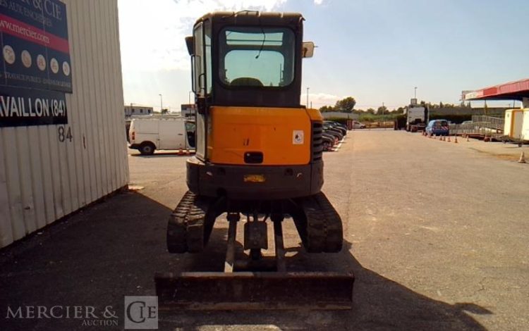 BOBCAT MINI-PELLE E26 – 3 GODETS – 2T6 – 3384H – AN2018  PEL010551