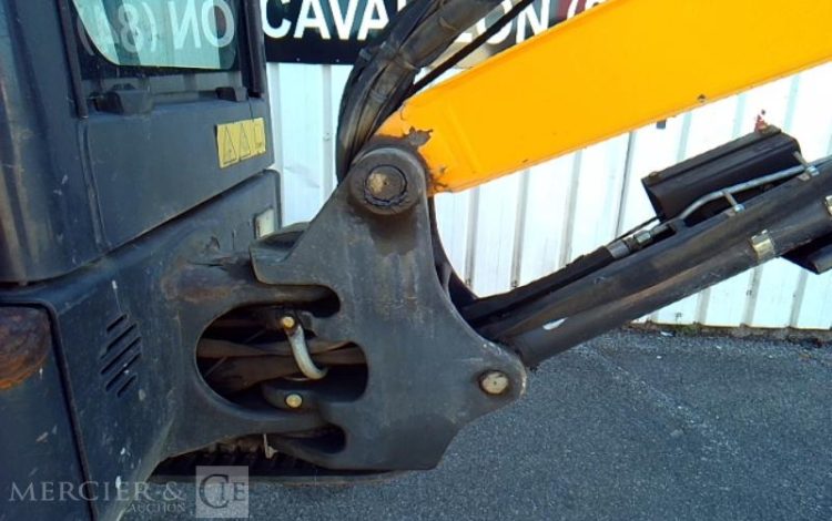BOBCAT MINI PELLE E26 – 3 GODETS – 2T6 – 3337H – AN2018  PEL010572