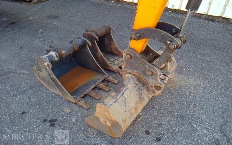 BOBCAT MINI PELLE E26 – 3 GODETS – 2T6 – 3337H – AN2018  PEL010572