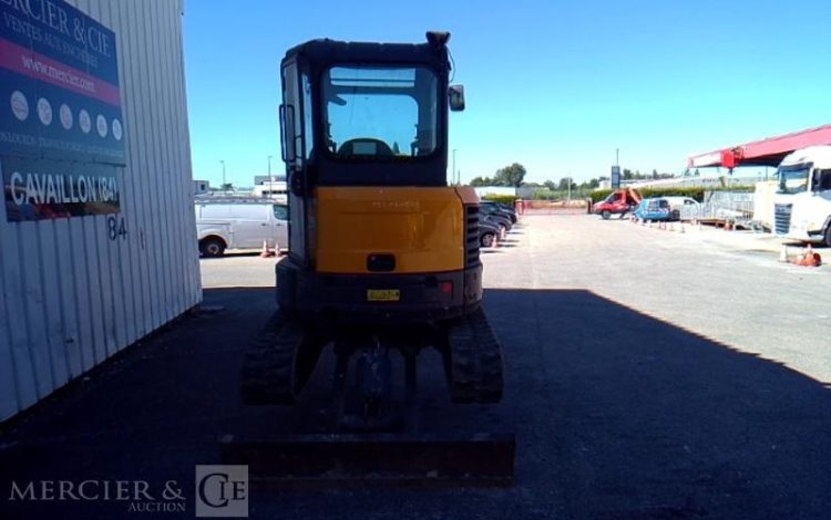 BOBCAT MINI PELLE E26 – 3 GODETS – 2T6 – 3337H – AN2018  PEL010572