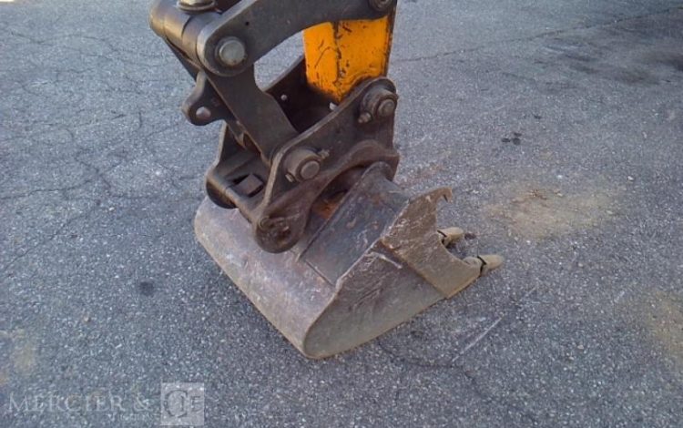 BOBCAT MINI-PELLE E50- 1 GODET – 5T – 3948H – AN2016  PEL010644