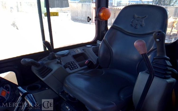 BOBCAT MINI-PELLE E50- 1 GODET – 5T – 3948H – AN2016  PEL010644