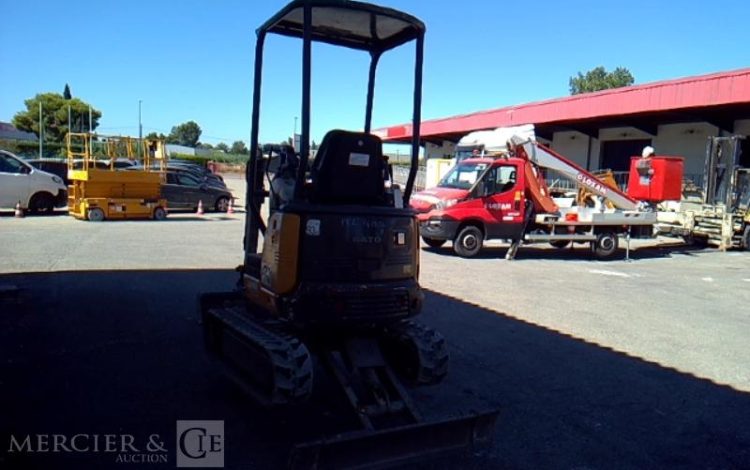 GENERIQUE MINI-PELLE KATO IMER 17VXE – 3 GODETS – 1T7 – 2357H – AN2019  PEL748504