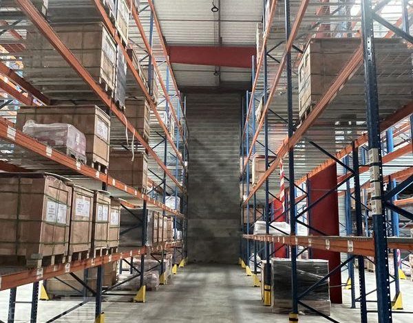 ENSEMBLE DE RACKS ENV. 650ml – hauteur 6 à 8m  RACKS02
