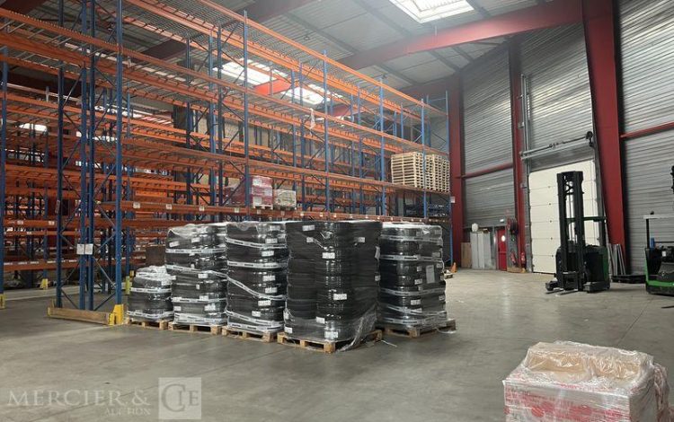 ENSEMBLE DE RACKS ENV. 650ml – hauteur 6 à 8m  RACKS02