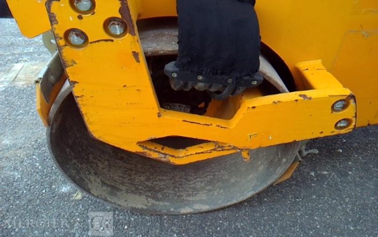 HAMM ROULEAU DOUBLE BILLES HD10C VV – 875H – AN2014  ROU010159