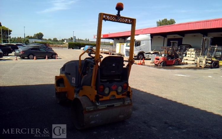 HAMM ROULEAU DOUBLE BILLES HD10C VV – 875H – AN2014  ROU010159