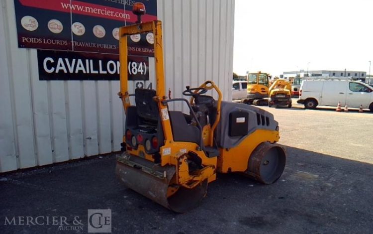 HAMM ROULEAU DOUBLE BILLES HD10C VV – 875H – AN2014  ROU010159