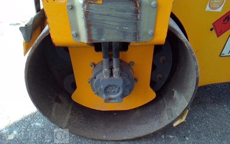 HAMM ROULEAU DOUBLE BILLES HD12VV – 2159H – AN2014  ROU010209